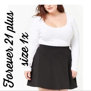 NWT -Forever21 Plus 1X Black Skater Skirt